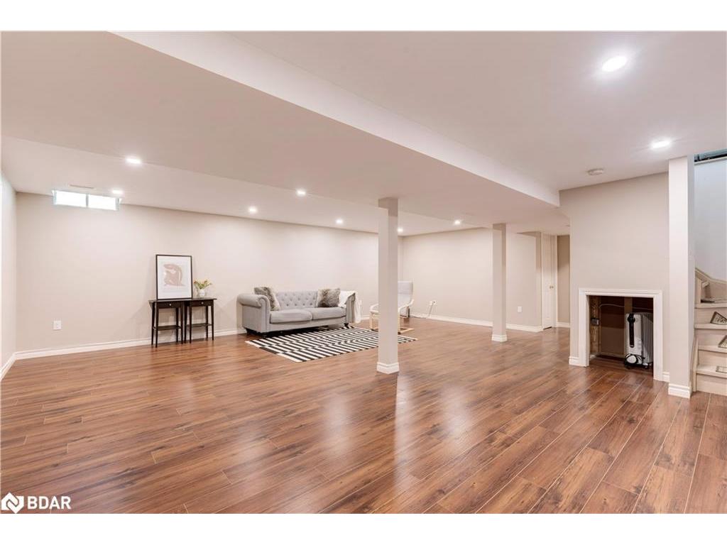









2139


Marc

Lane,
Burlington,




ON
L7M 3P7

