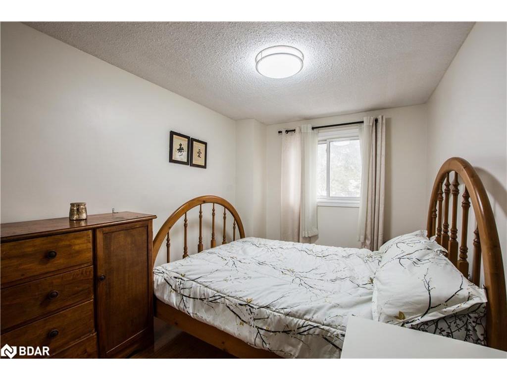 









261


Rose

Street, 4,
Barrie,




ON
L4M 2V3

