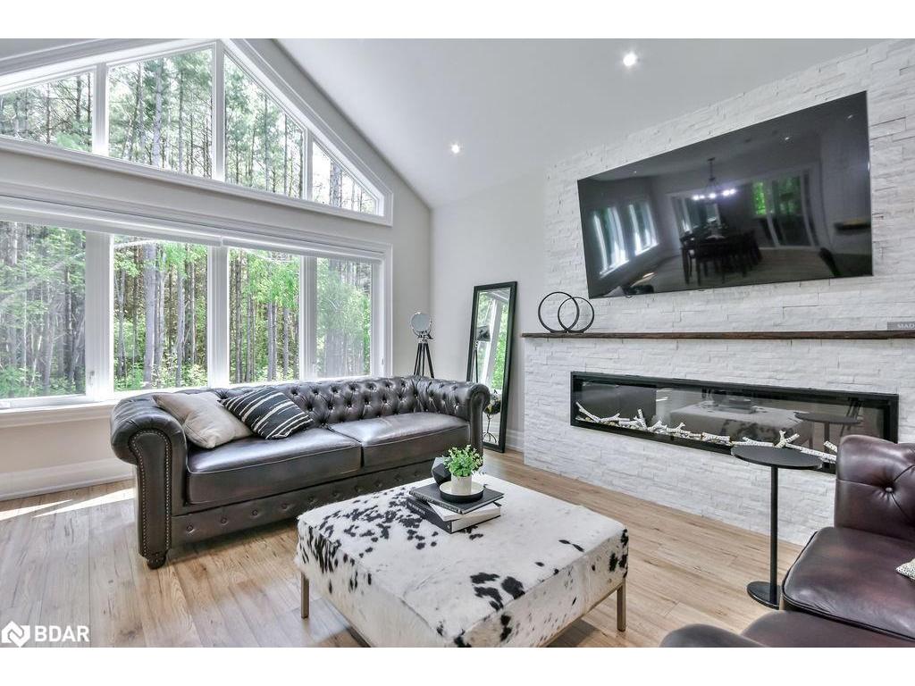 









5142


Severn Pines

Crescent,
Washago,




ON
L0K 2B0

