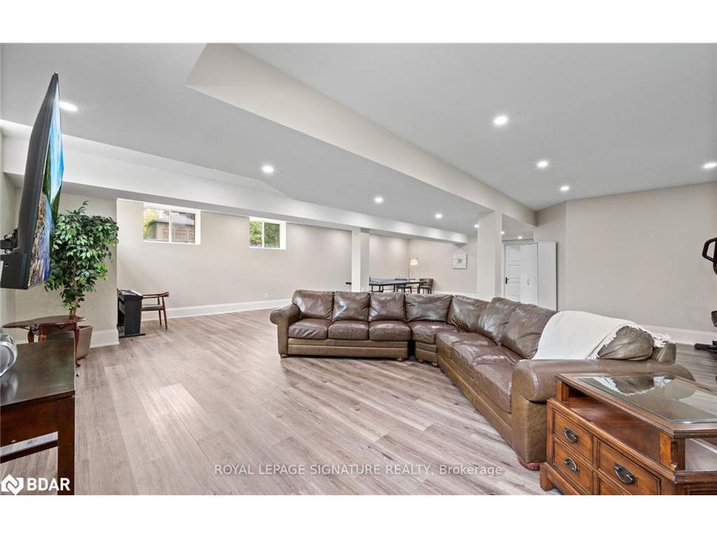 









143


Turner Court

Court,
Erin,




ON
N0B 1H0

