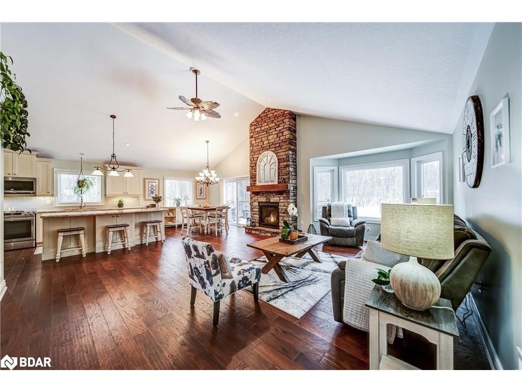 









1716


Georgian Heights Boulevard

,
Waubaushene,




ON
L0K 2C0

