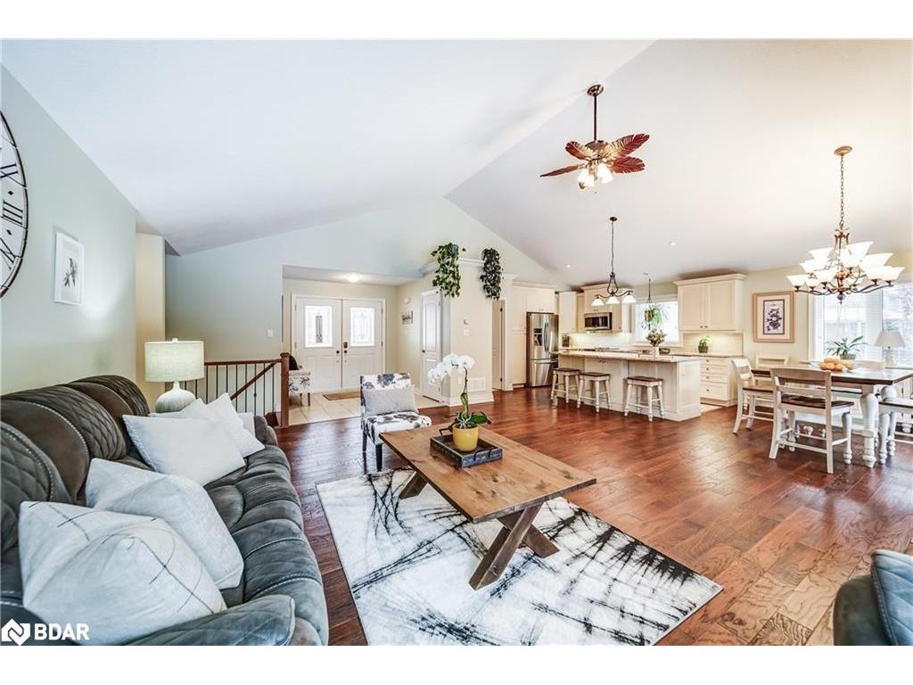 









1716


Georgian Heights Boulevard

,
Waubaushene,




ON
L0K 2C0

