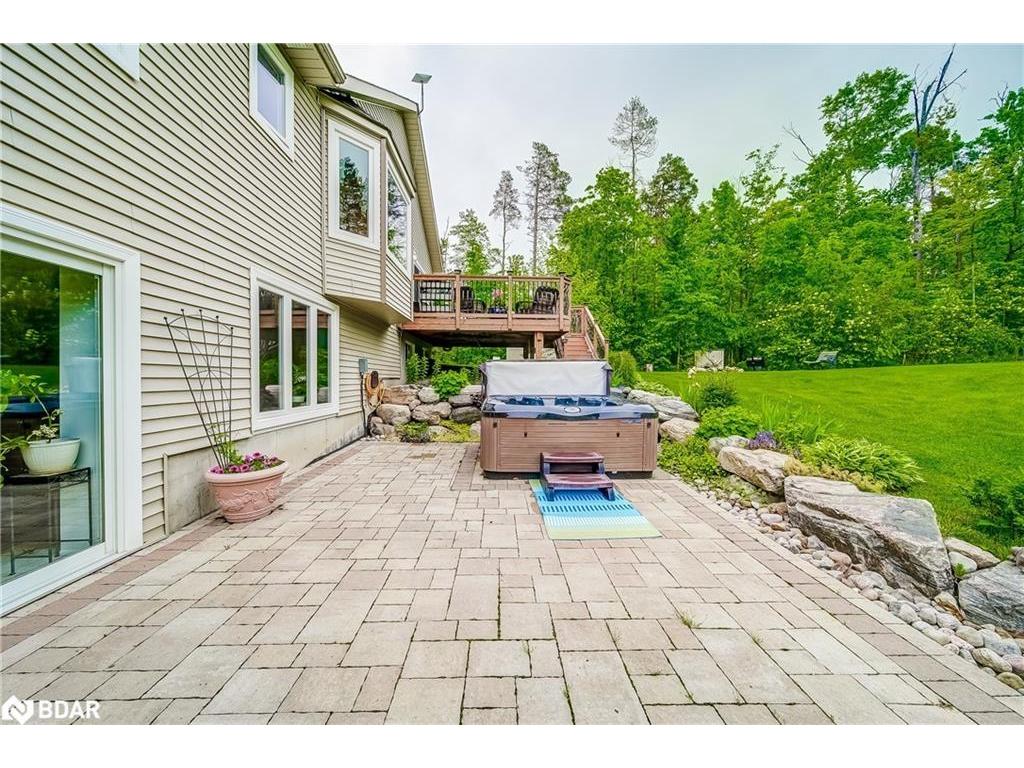 









1716


Georgian Heights Boulevard

,
Waubaushene,




ON
L0K 2C0

