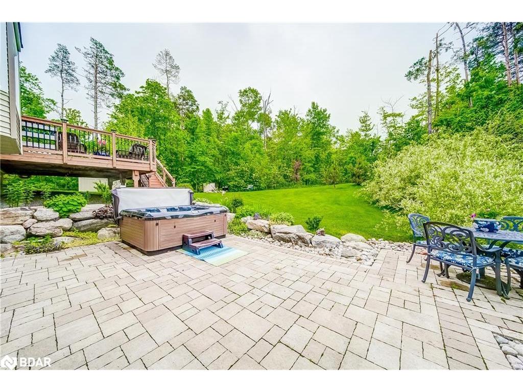 









1716


Georgian Heights Boulevard

,
Waubaushene,




ON
L0K 2C0

