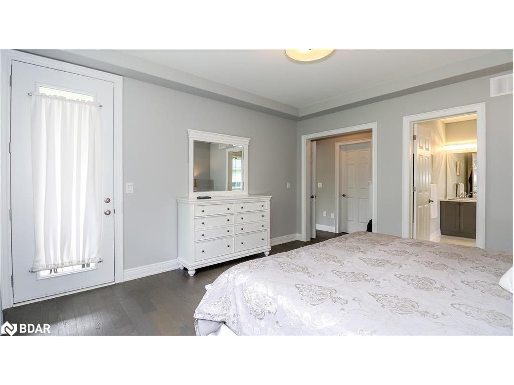 









2066


Elana

Drive,
Orillia,




ON
L3V 0C2

