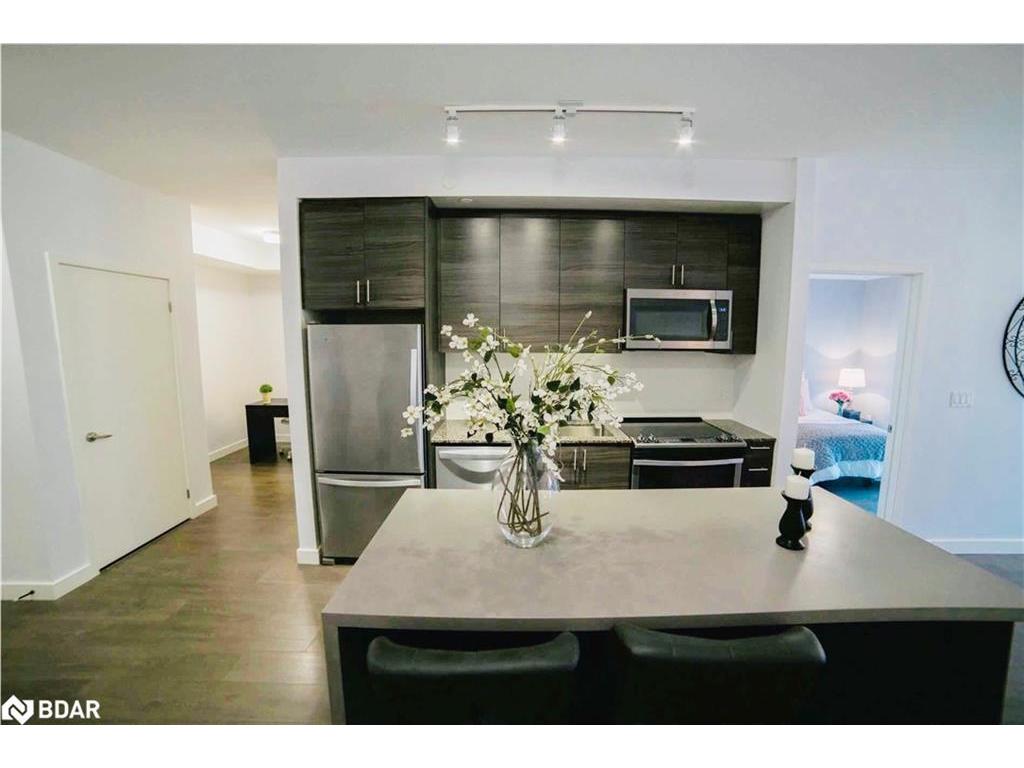 









168


Sabina

Drive, 103,
Oakville,




ON
L6H 7C3

