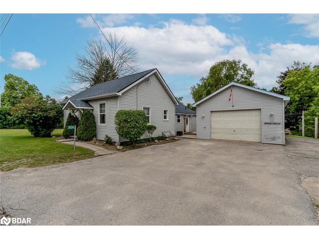 









7424


County Rd 91

Road,
Stayner,




ON
L0M 1S0

