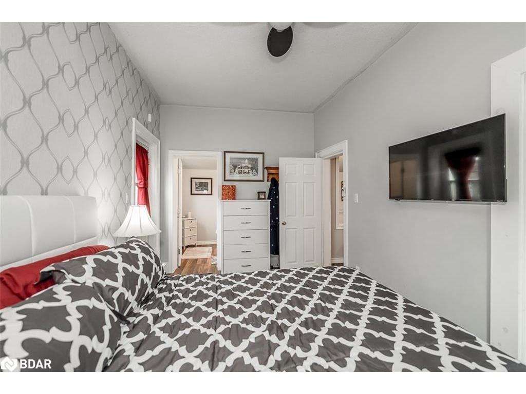 









7424


County Rd 91

Road,
Stayner,




ON
L0M 1S0

