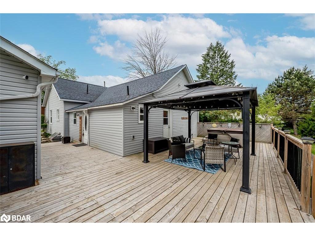 









7424


County Rd 91

Road,
Stayner,




ON
L0M 1S0

