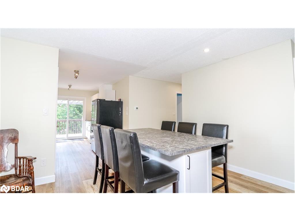 









1


Mariposa

Drive,
Orillia,




ON
L3V 7G6

