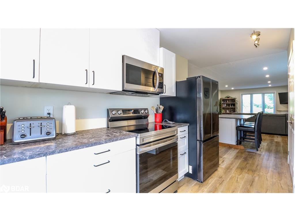 









1


Mariposa

Drive,
Orillia,




ON
L3V 7G6

