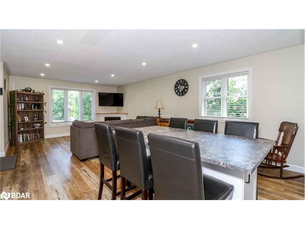 









1


Mariposa

Drive,
Orillia,




ON
L3V 7G6

