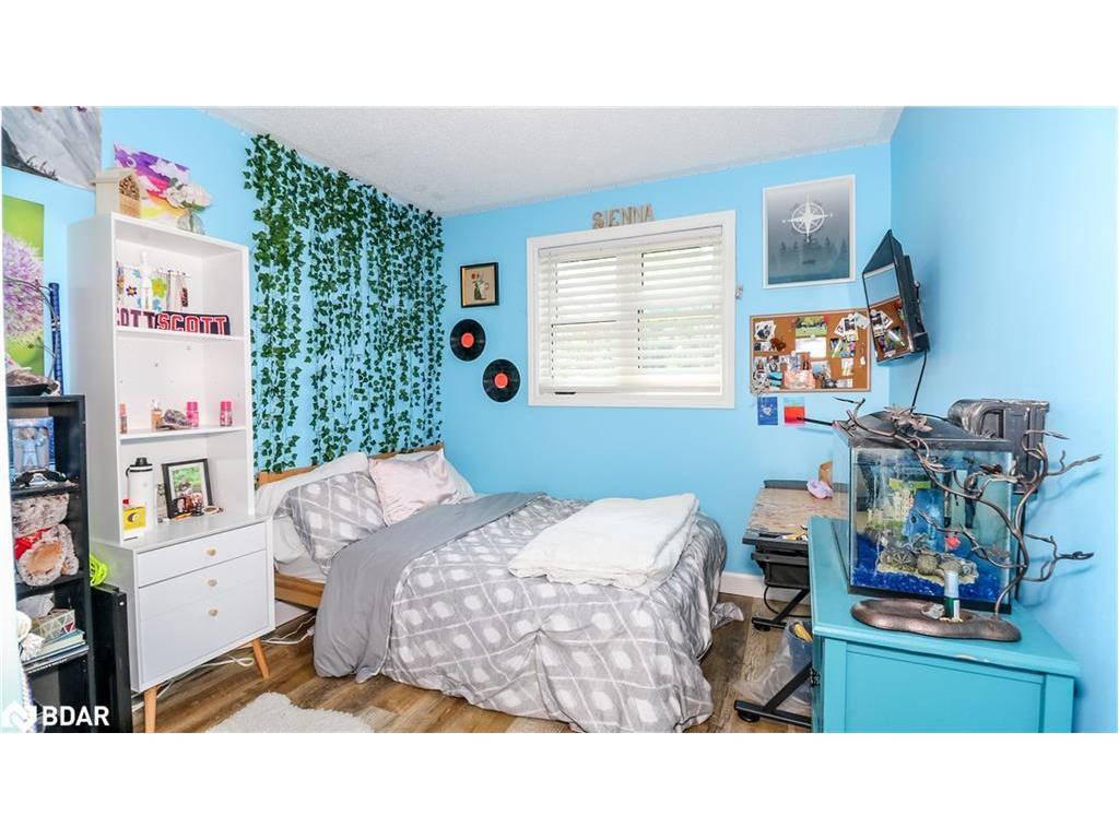 









1


Mariposa

Drive,
Orillia,




ON
L3V 7G6

