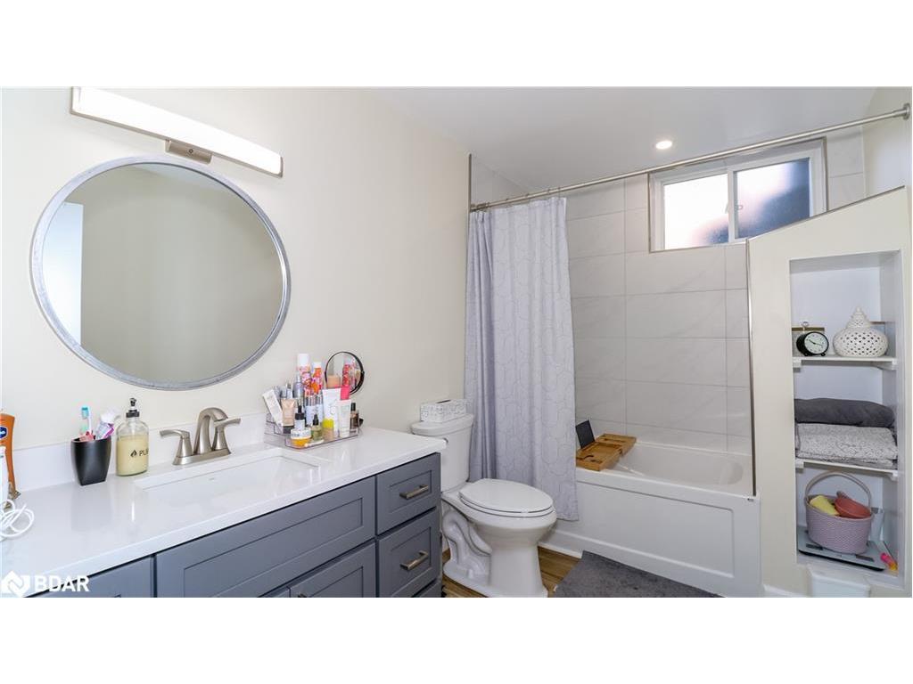 









1


Mariposa

Drive,
Orillia,




ON
L3V 7G6

