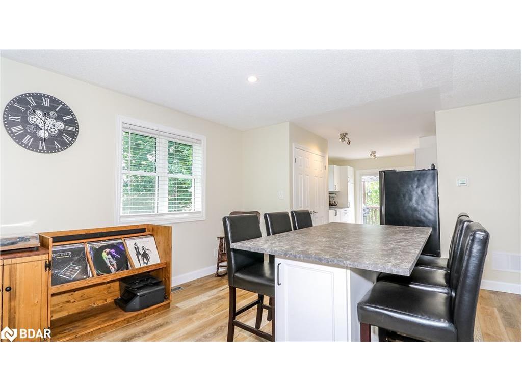 









1


Mariposa

Drive,
Orillia,




ON
L3V 7G6


