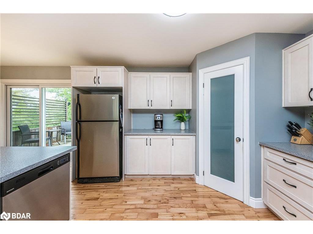 









402187


County Road 15

,
Grand Valley,




ON
L9W 3B5

