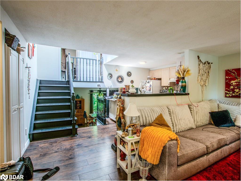 









40


Doris

Drive,
Barrie,




ON
L4N 5L9

