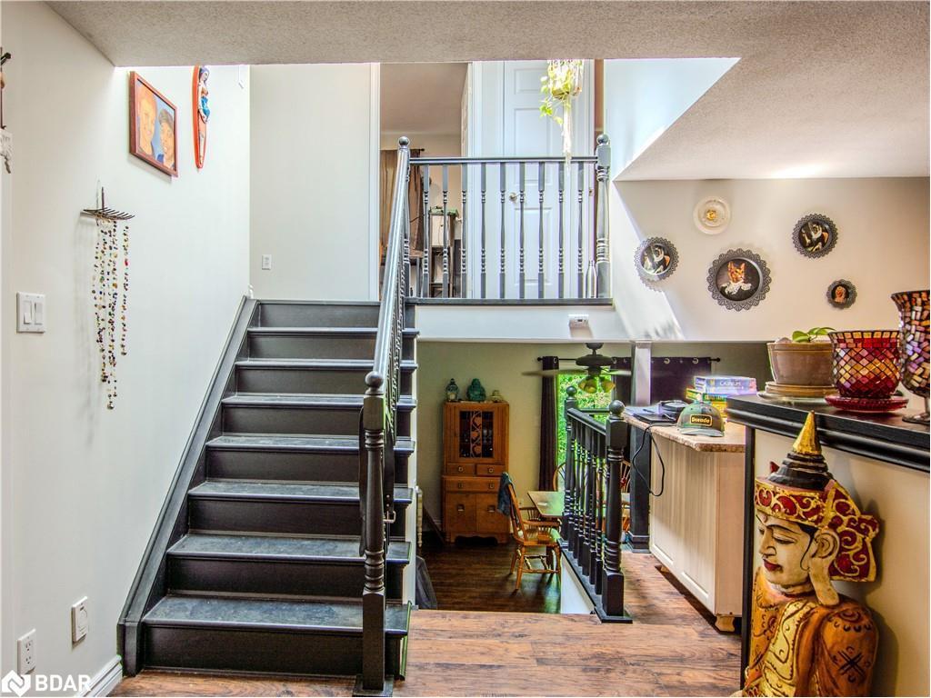









40


Doris

Drive,
Barrie,




ON
L4N 5L9


