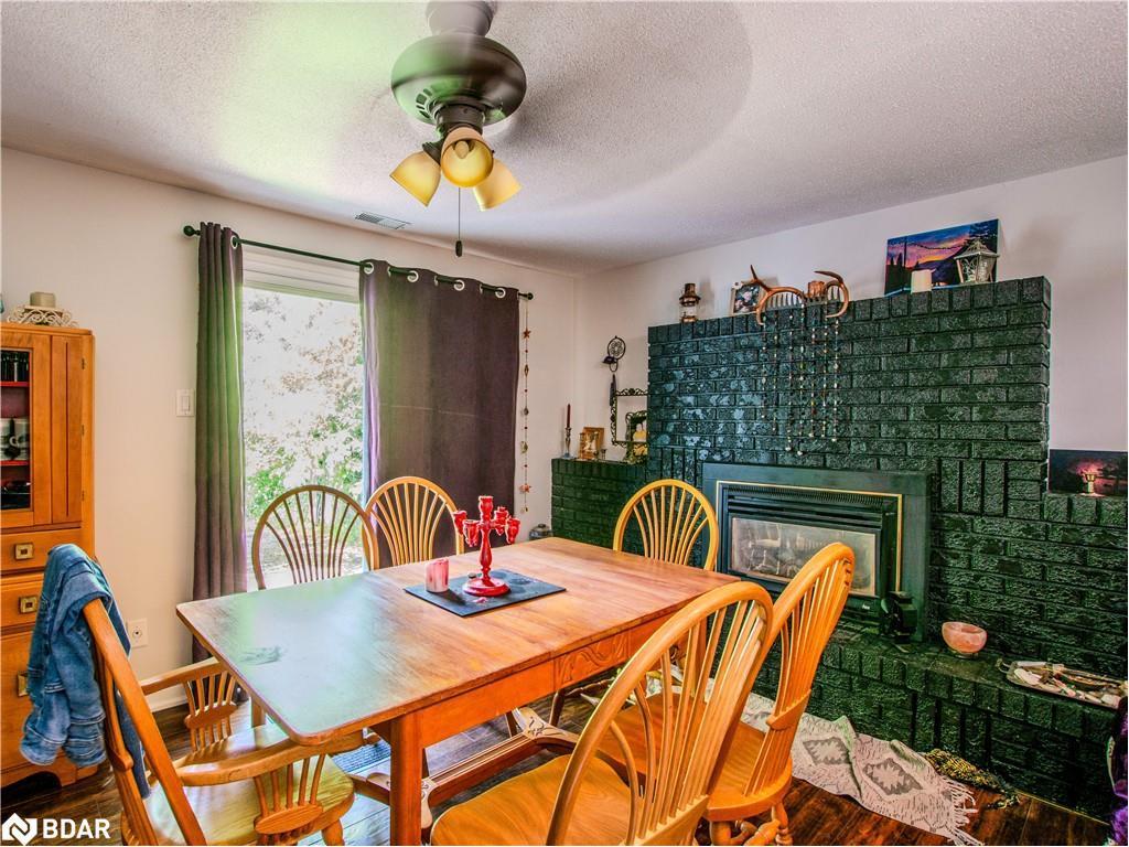 









40


Doris

Drive,
Barrie,




ON
L4N 5L9

