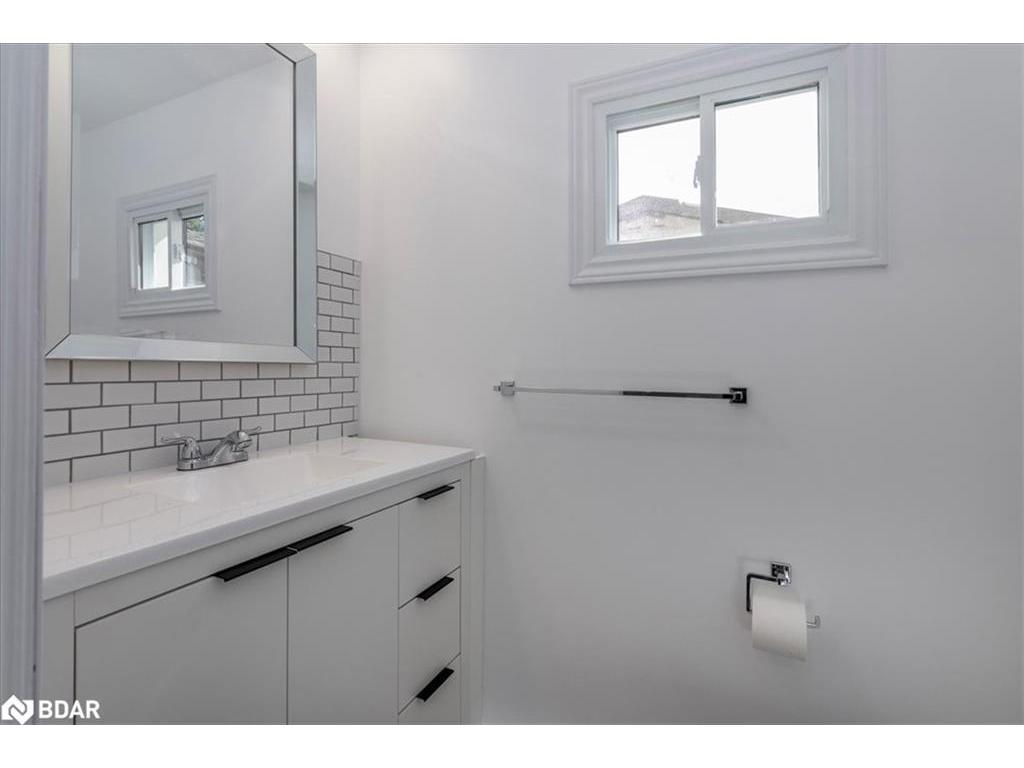 









25


Hawthorne

Drive,
Innisfil,




ON
L9S 1P1

