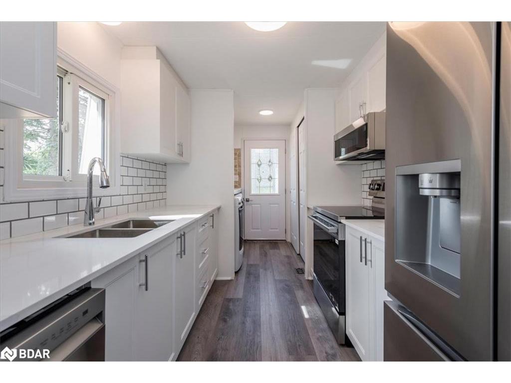 









25


Hawthorne

Drive,
Innisfil,




ON
L9S 1P1

