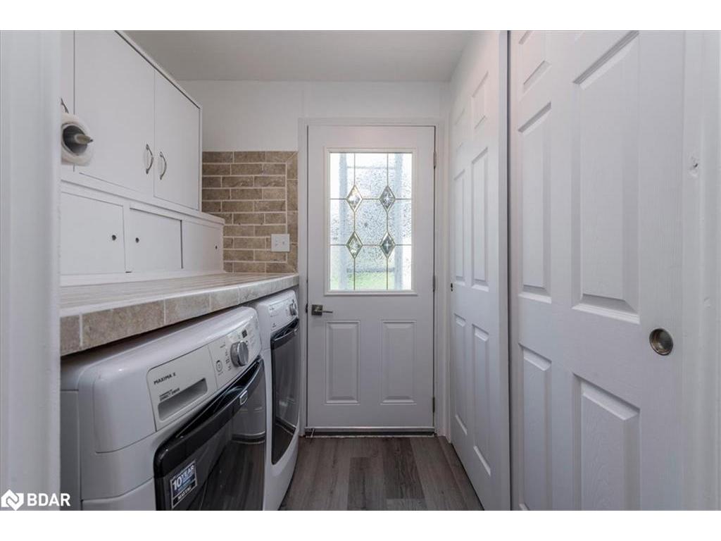 









25


Hawthorne

Drive,
Innisfil,




ON
L9S 1P1

