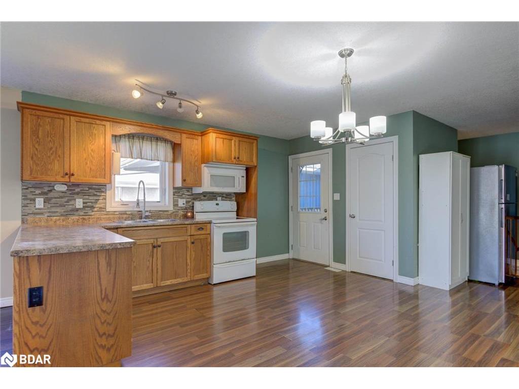 









44


Geddes

Street West,
Clifford,




ON
N0G 1M0

