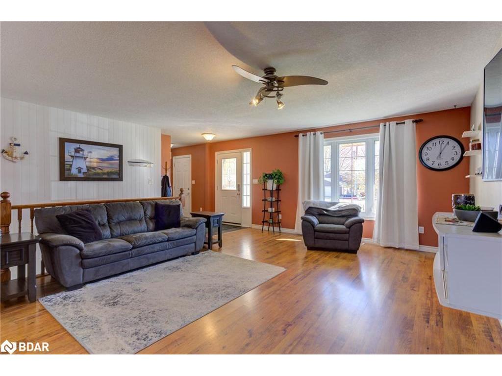 









44


Geddes

Street West,
Clifford,




ON
N0G 1M0


