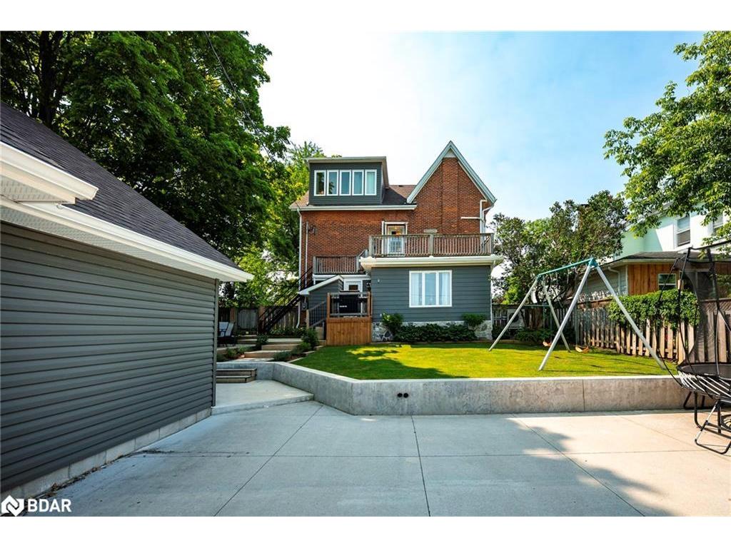 









11


Zina

Street,
Orangeville,




ON
L9W 1E2

