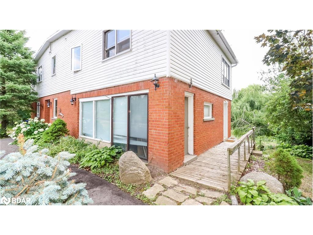 









953


Ridge

Road West,
Oro-Medonte,




ON
L0L 2E0

