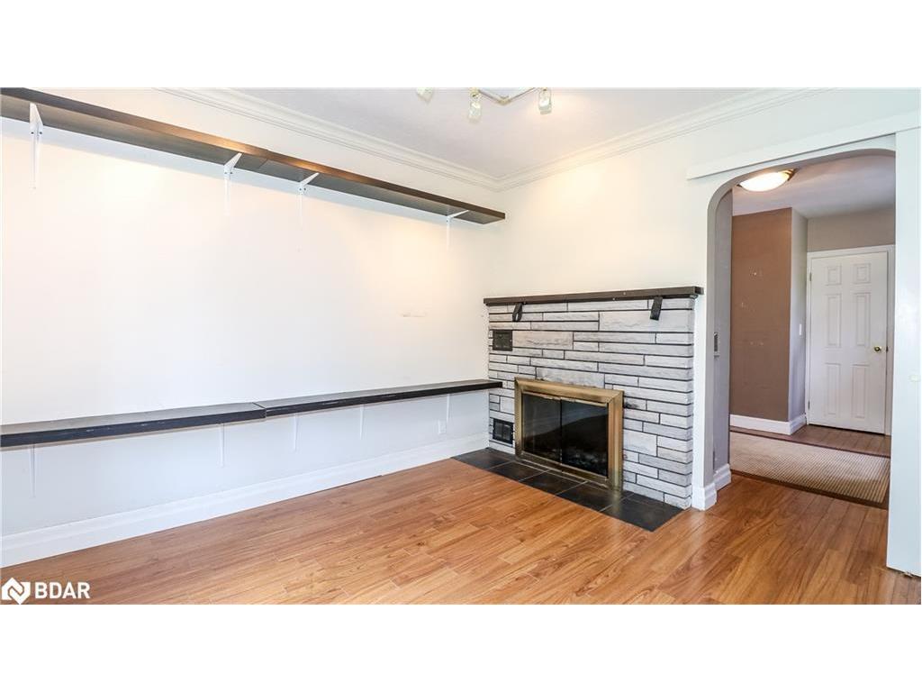 









953


Ridge

Road West,
Oro-Medonte,




ON
L0L 2E0

