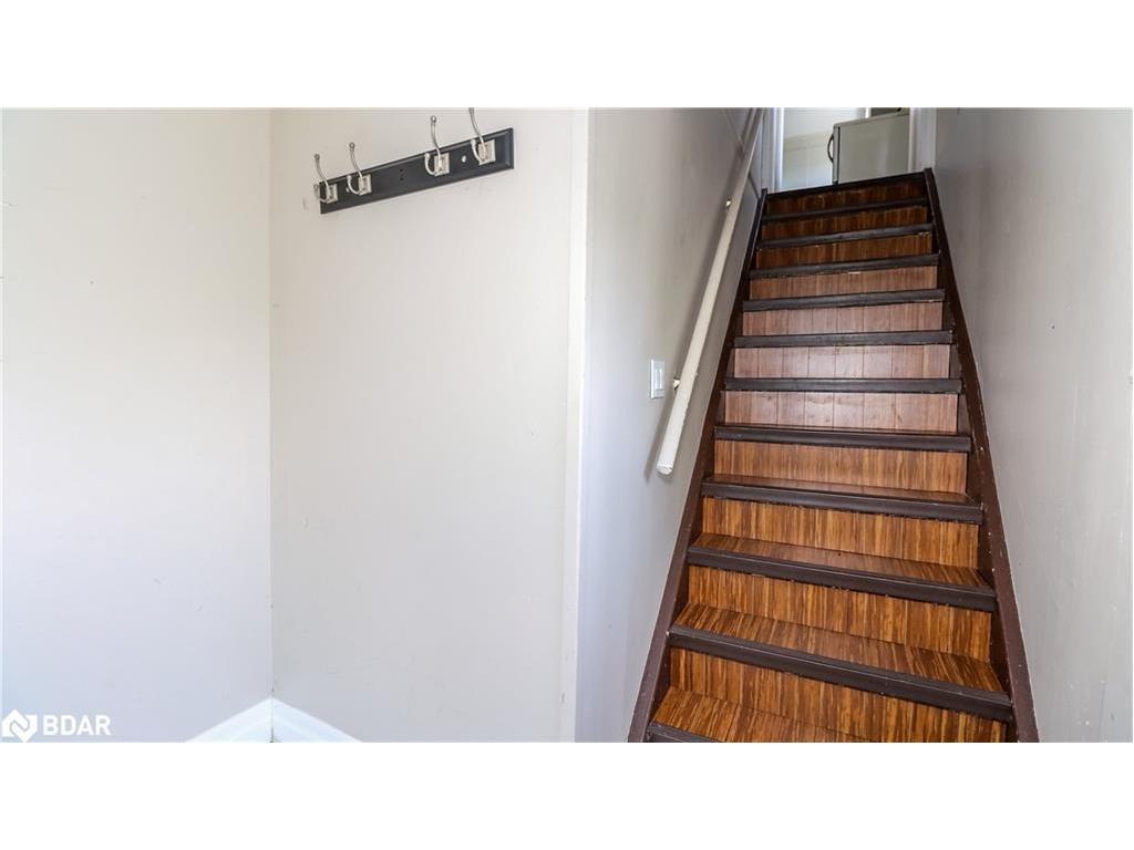 









953


Ridge

Road West,
Oro-Medonte,




ON
L0L 2E0

