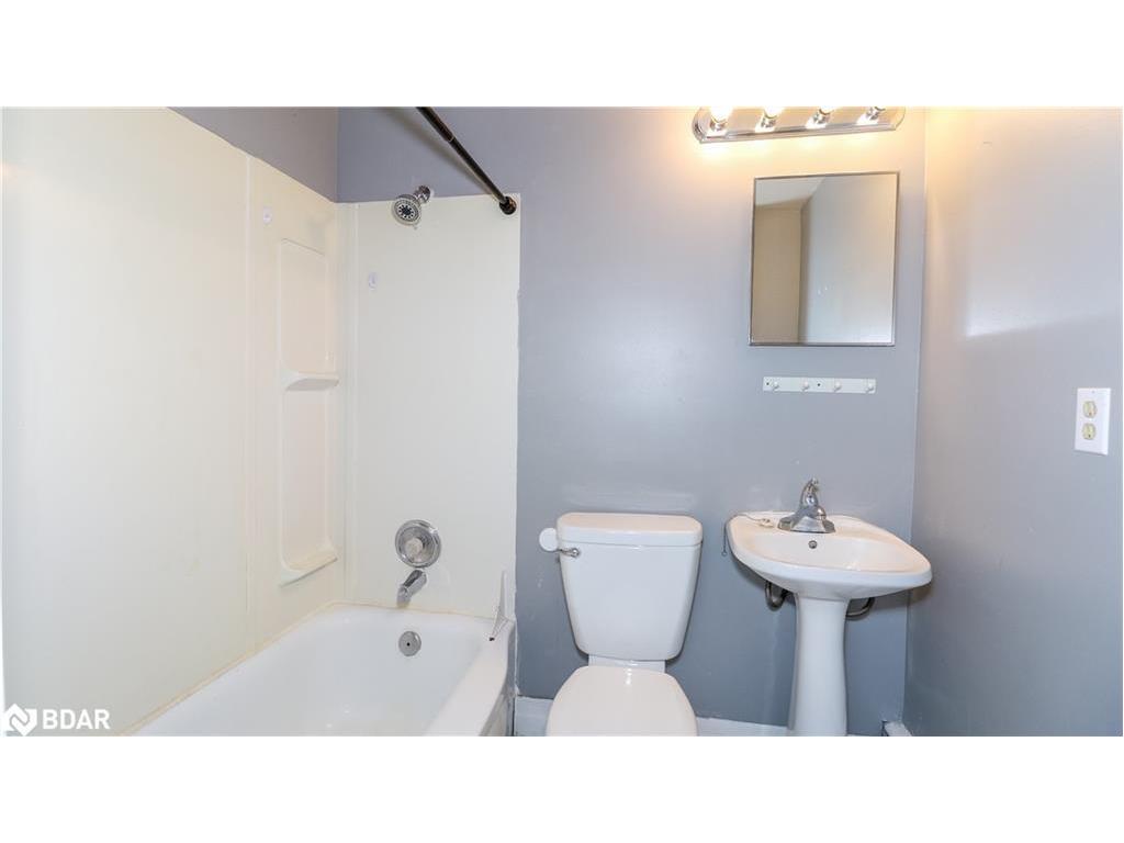 









953


Ridge

Road West,
Oro-Medonte,




ON
L0L 2E0

