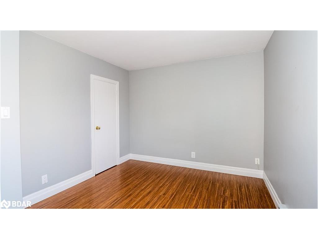 









953


Ridge

Road West,
Oro-Medonte,




ON
L0L 2E0

