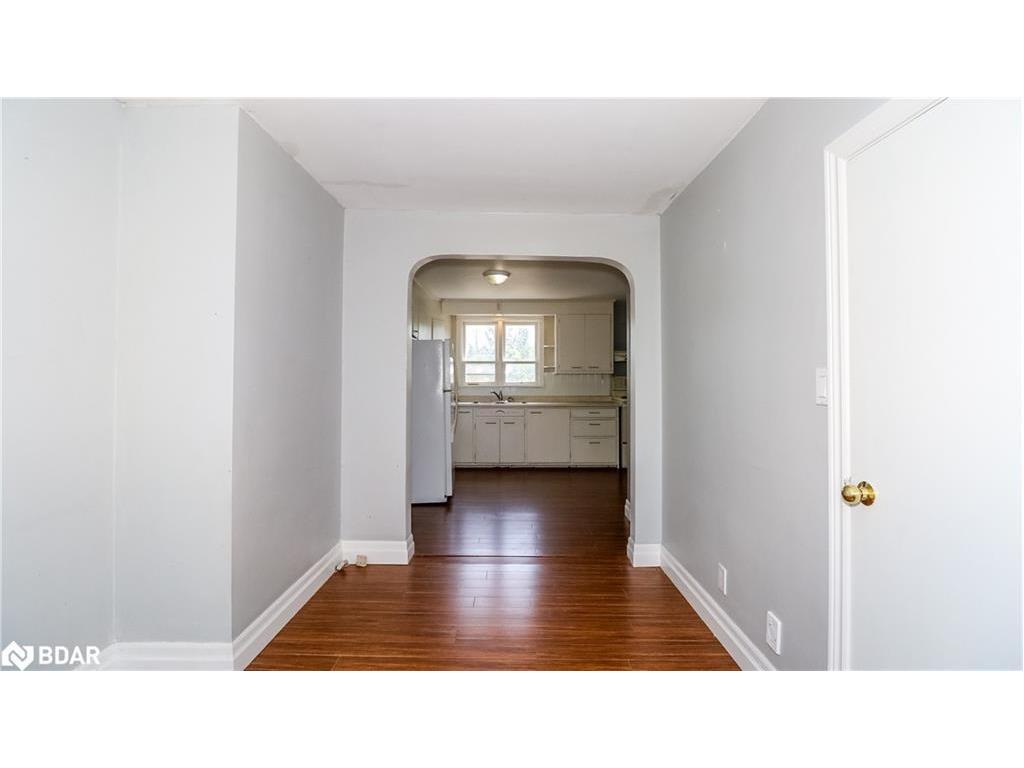 









953


Ridge

Road West,
Oro-Medonte,




ON
L0L 2E0

