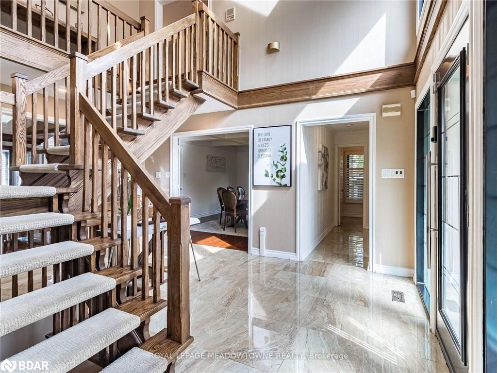 









355


Golf Links

Road,
Ancaster,




ON
L9G 4G6

