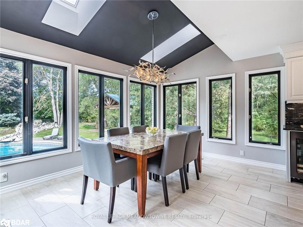 









355


Golf Links

Road,
Ancaster,




ON
L9G 4G6

