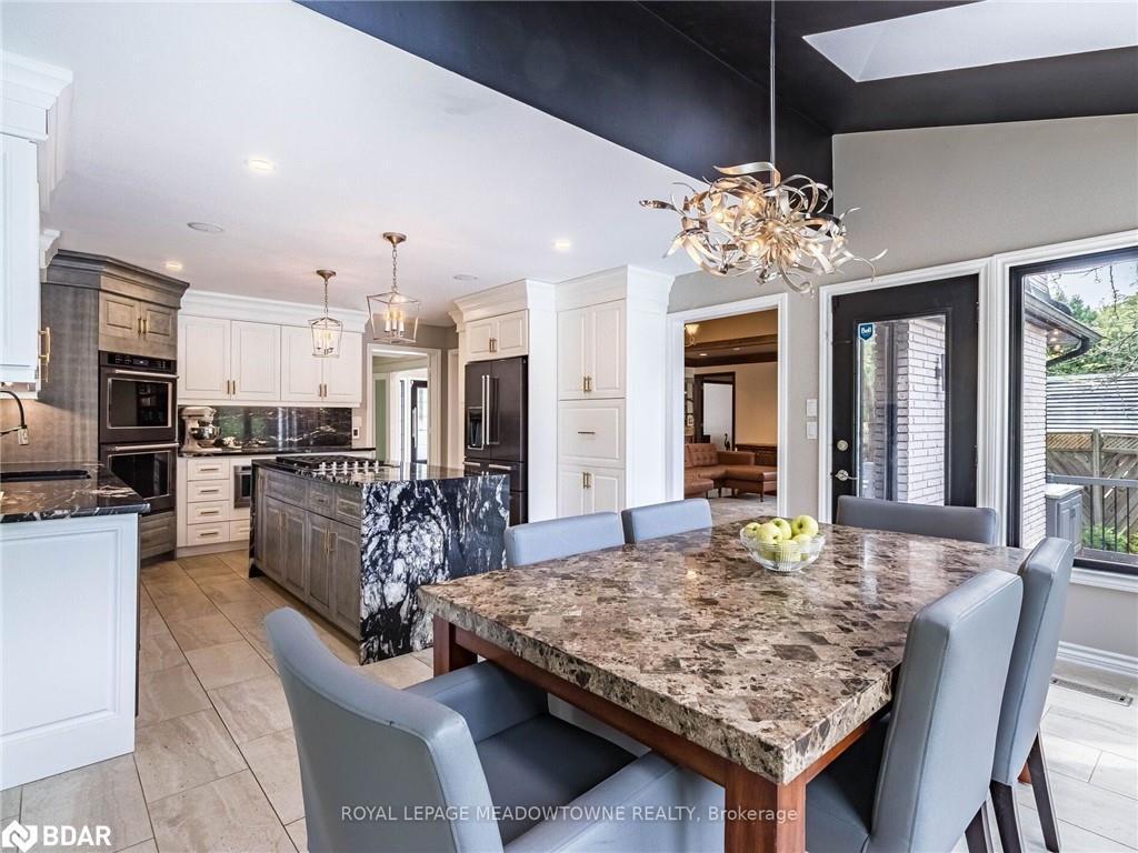 









355


Golf Links

Road,
Ancaster,




ON
L9G 4G6


