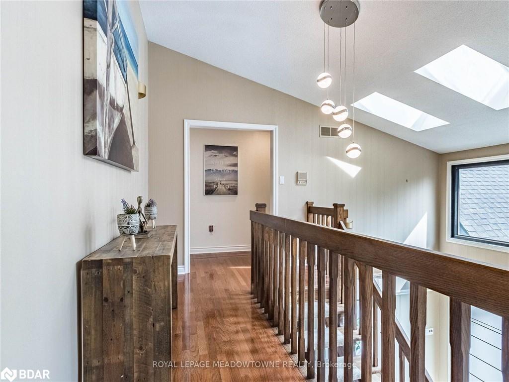 









355


Golf Links

Road,
Ancaster,




ON
L9G 4G6

