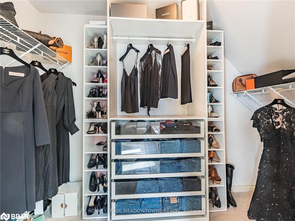 









355


Golf Links

Road,
Ancaster,




ON
L9G 4G6

