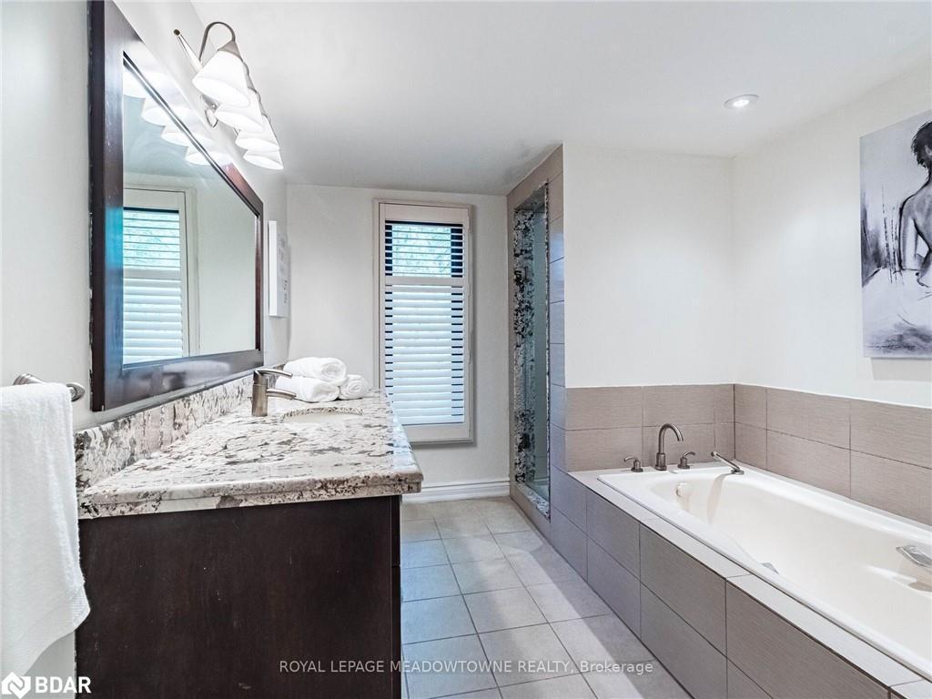 









355


Golf Links

Road,
Ancaster,




ON
L9G 4G6

