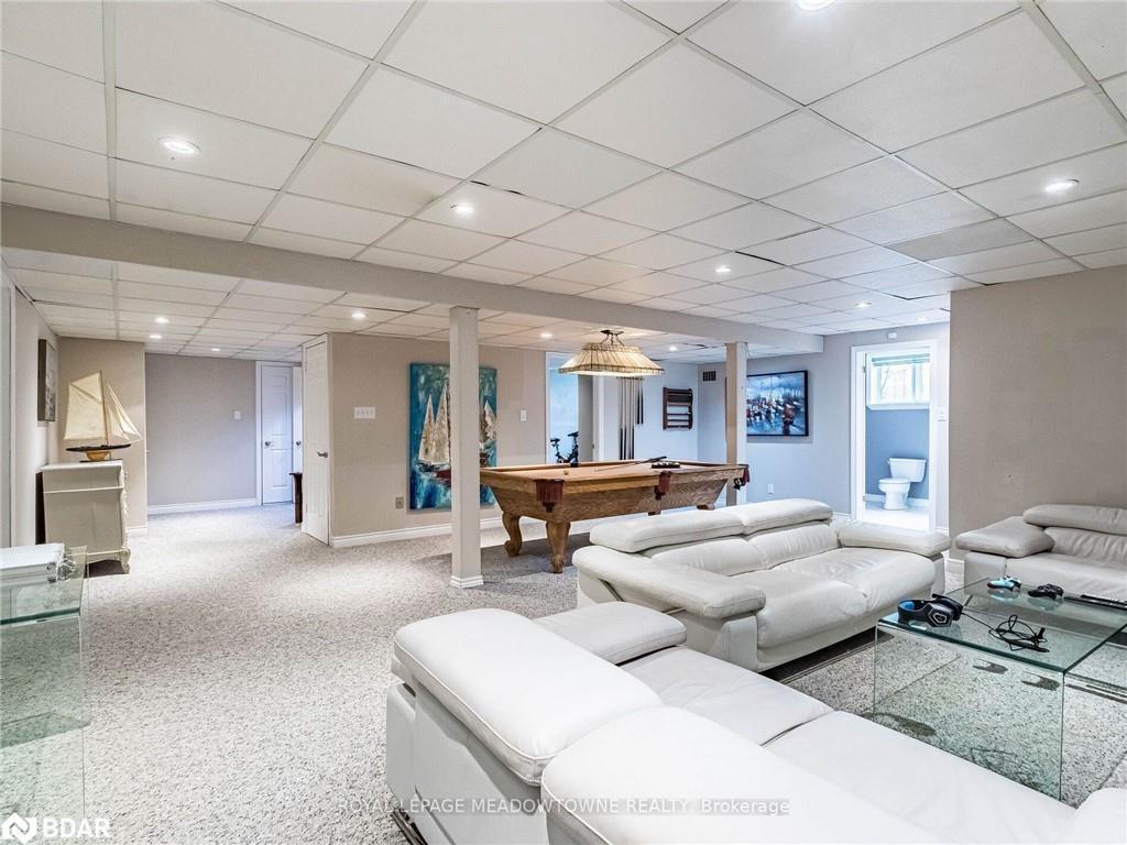 









355


Golf Links

Road,
Ancaster,




ON
L9G 4G6

