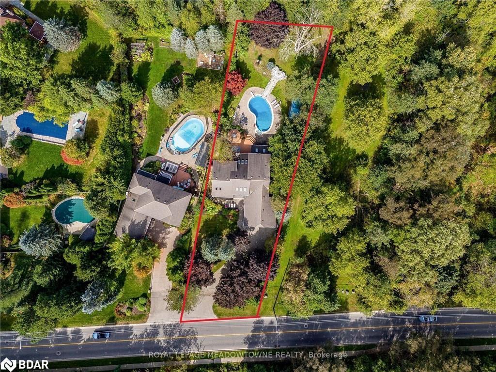 









355


Golf Links

Road,
Ancaster,




ON
L9G 4G6


