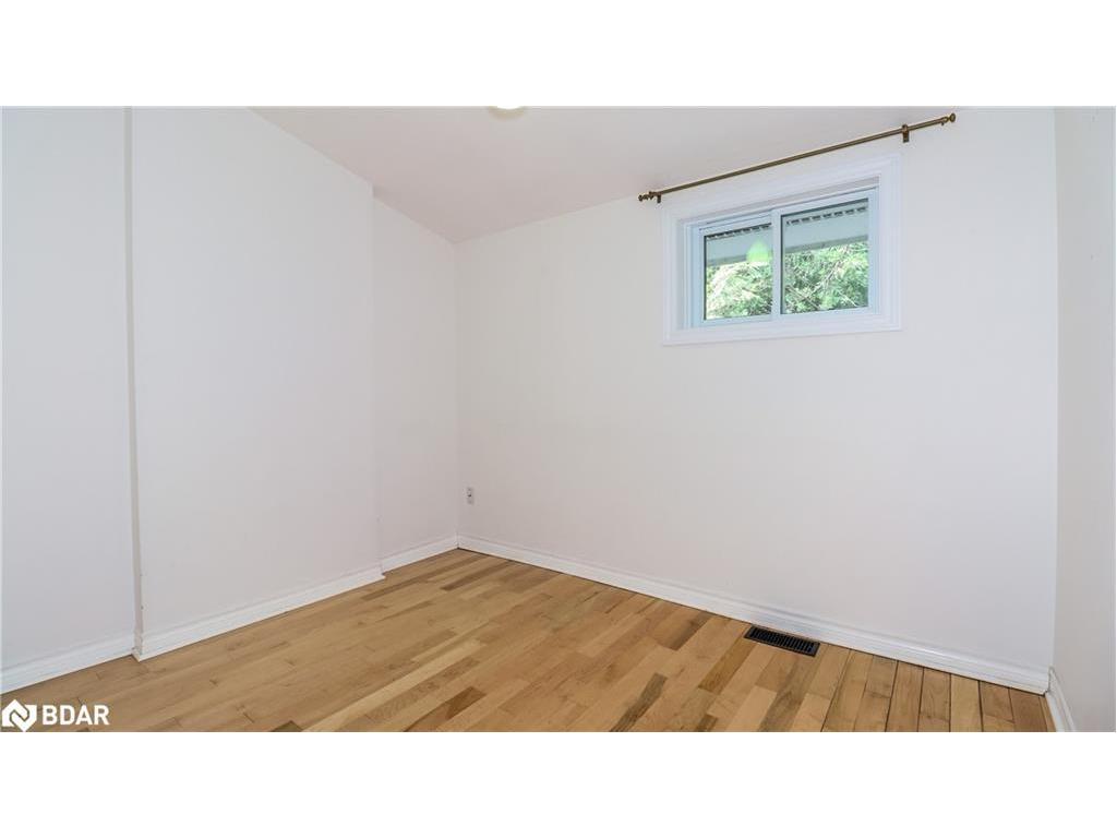 









114


Birch View Trail

Trail,
Collingwood,




ON
L9Y 0M2

