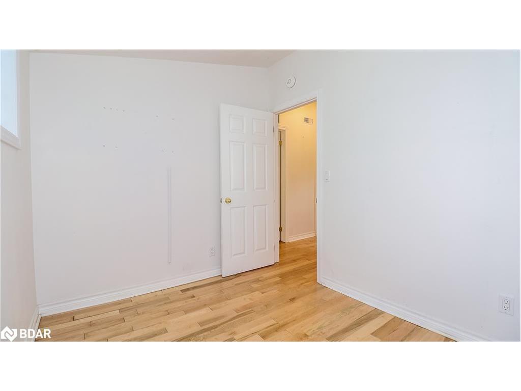 









114


Birch View Trail

Trail,
Collingwood,




ON
L9Y 0M2

