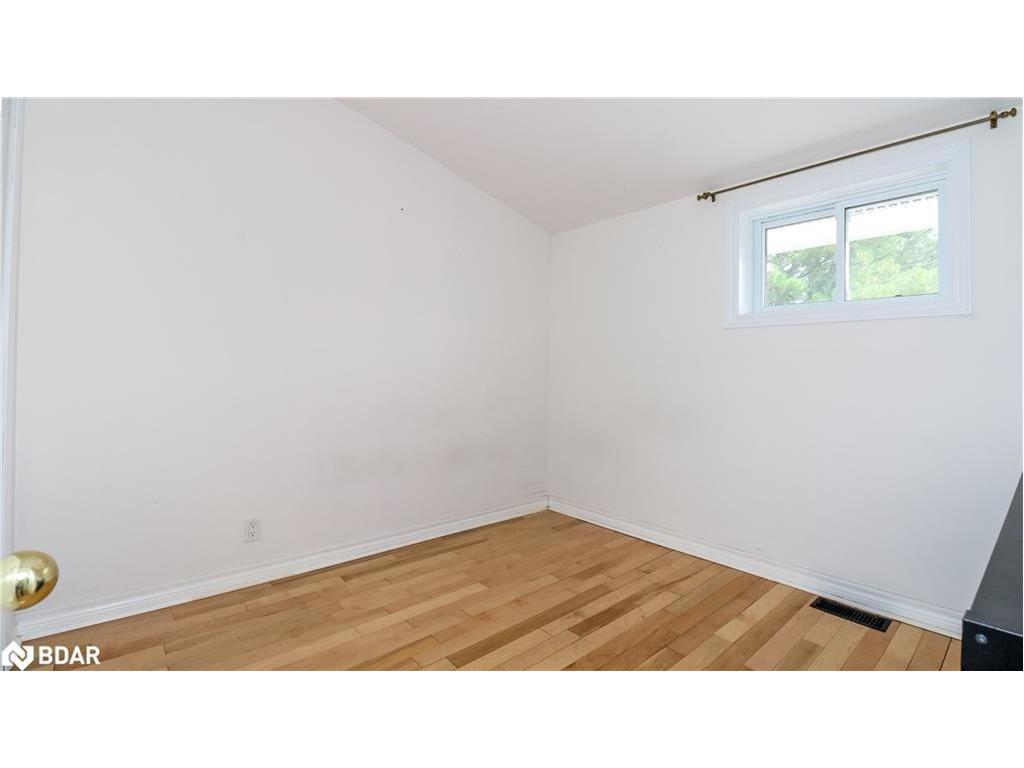 









114


Birch View Trail

Trail,
Collingwood,




ON
L9Y 0M2

