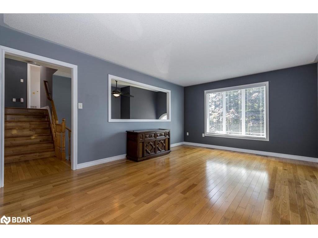 









37


Marsellus

Drive,
Barrie,




ON
L4N 8S6

