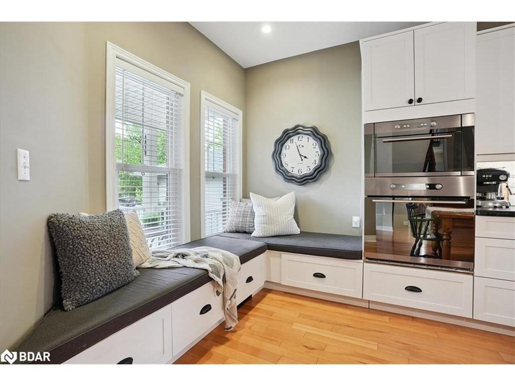









23


Woodlawn

Court,
Dundas,




ON
L9H 7S2

