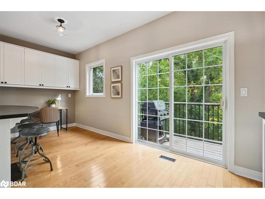 









23


Woodlawn

Court,
Dundas,




ON
L9H 7S2

