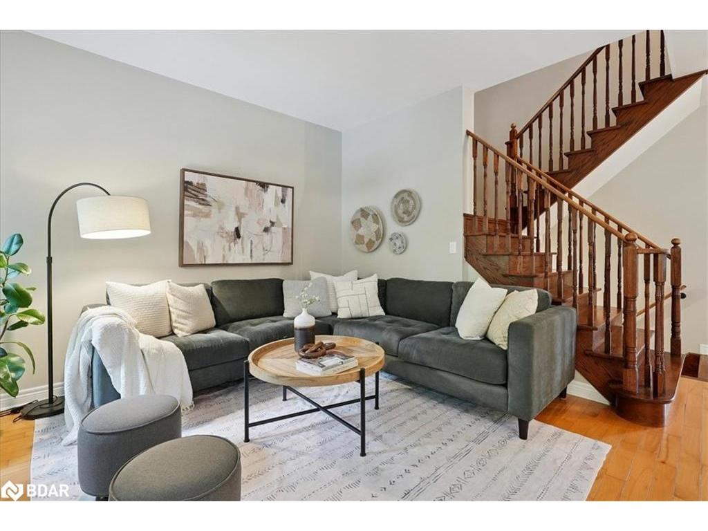 









23


Woodlawn

Court,
Dundas,




ON
L9H 7S2

